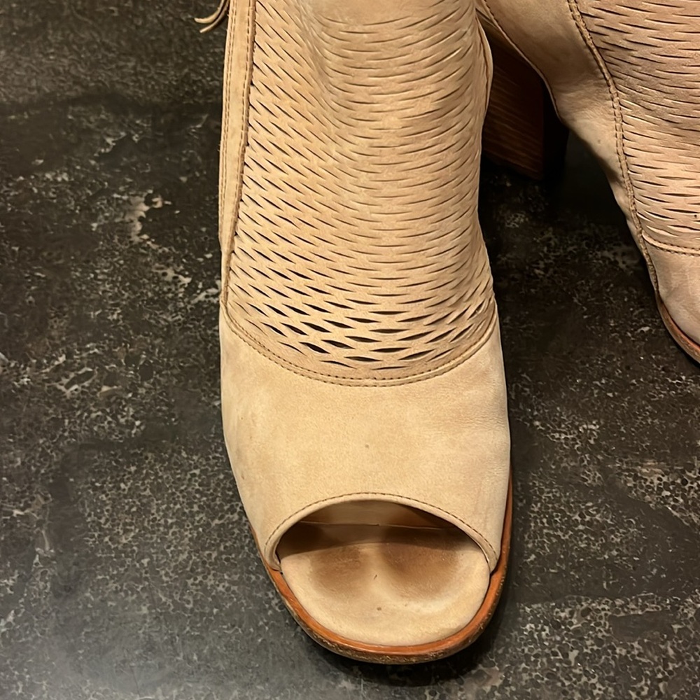Paul Green Willow Peep Toe Perforated Heeled Sandal Booties‎ Size 9.5 - Picture 3 of 11